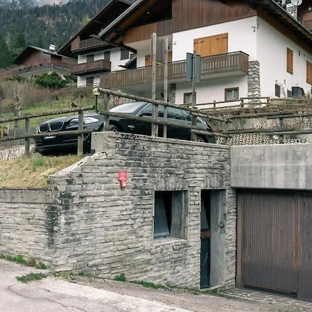 Rosadira Vista Sulle Dolomiti アパート アウロンツォ・ディ・カドーレ